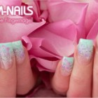 Nails airbrush képek