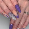 Nail art lila és kék
